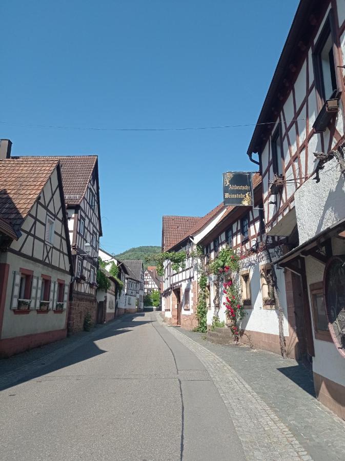 Gaestehaus Hoffmann Dörrenbach Zewnętrze zdjęcie
