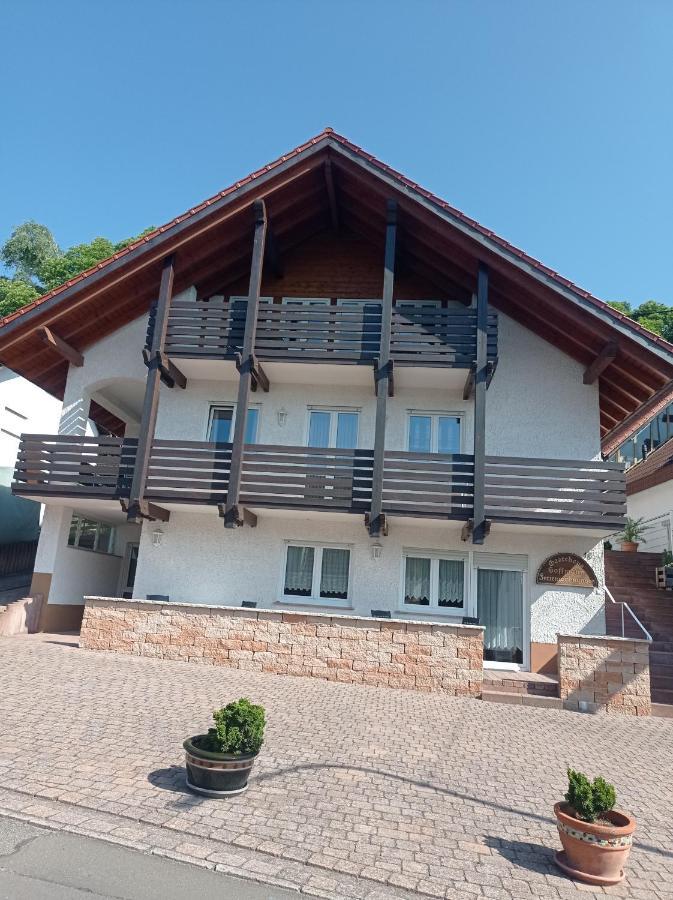 Gaestehaus Hoffmann Dörrenbach Zewnętrze zdjęcie